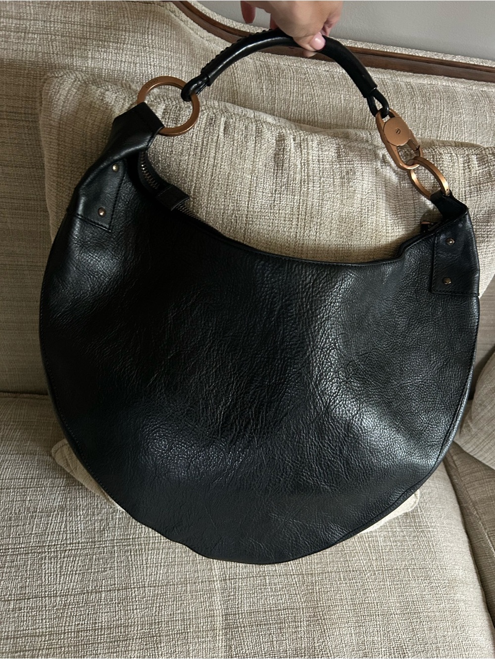 Gucci Moon Crescent Hobo Black calf skin leather with Champagne Gold Hardware - Picture 2 of 16